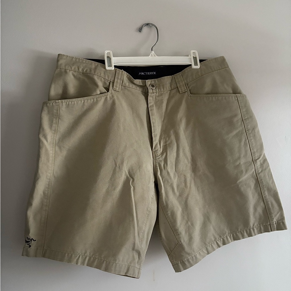 Arc'teryx Men's Hiking Shorts